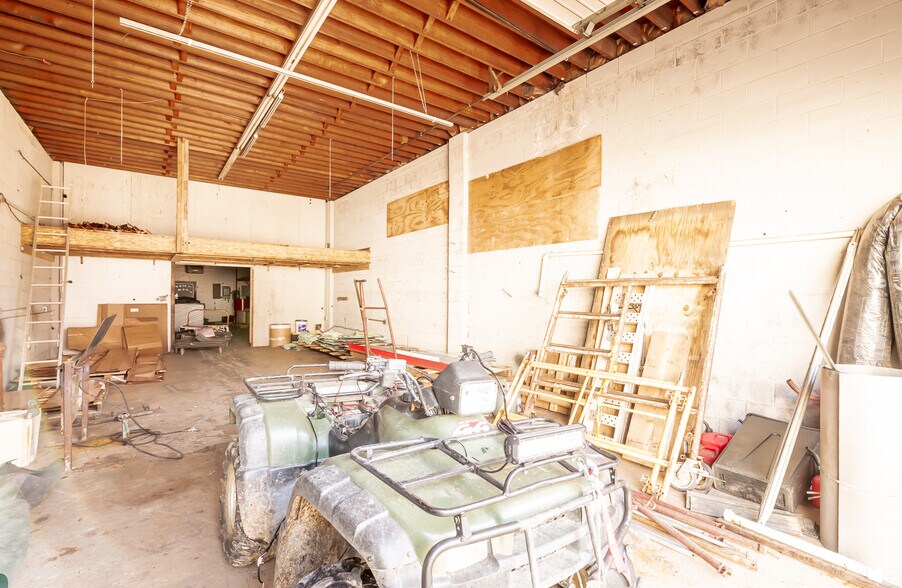 More Photos Of 1034 Story Ave, Louisville Light Manufacturing For Lease