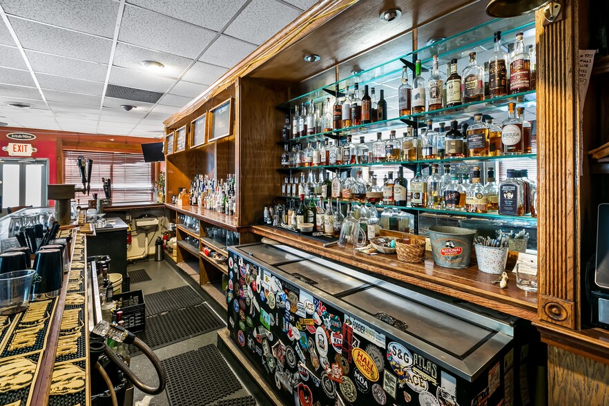 More Photos Of 2218 Boston St, Baltimore Storefront Retail Residential For Sale