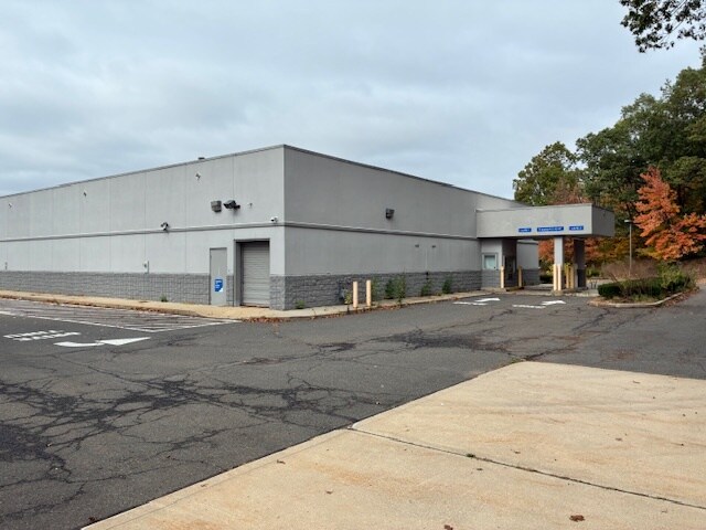 More Photos Of 605 N Colony Rd, Wallingford Freestanding For Lease