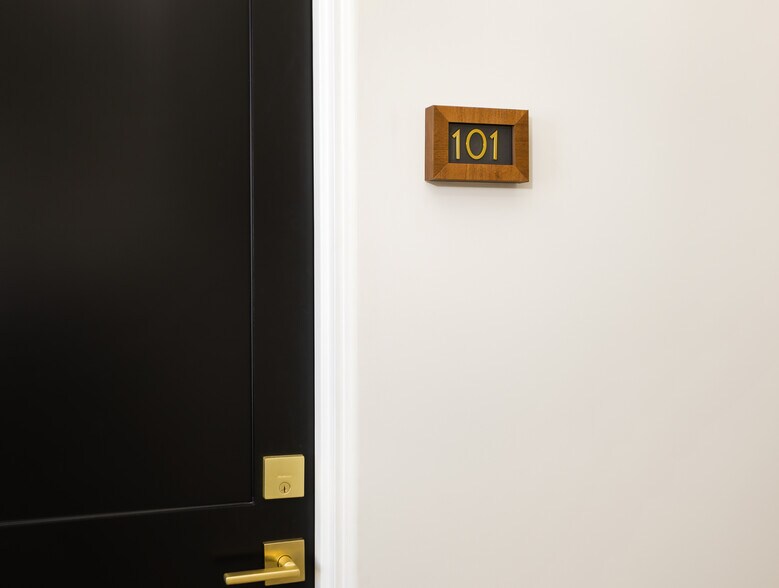 More Photos Of 1427 W 8th St, San Pedro Coworking Space