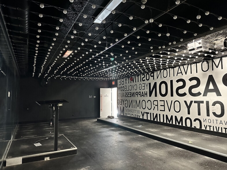 More Photos Of 10624-10642 82nd Ave NW, Edmonton Storefront For Lease