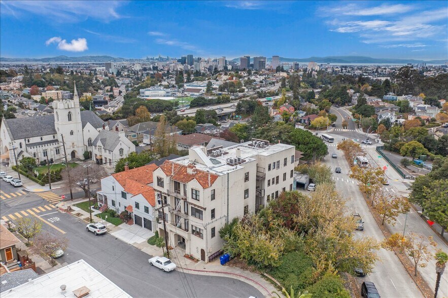 More Photos Of 3719 Emerson St, Oakland Apartments For Sale