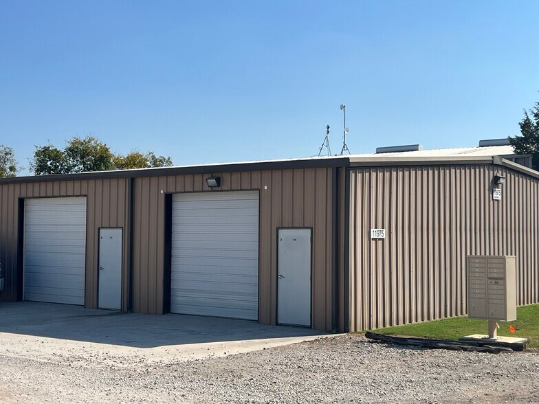 More Photos Of 11975 Cleveland Gibbs Rd, Roanoke Industrial For Lease