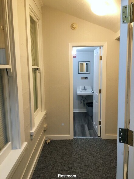 More Photos Of 212-214 Laurel St, Santa Cruz Loft Creative Space For Lease