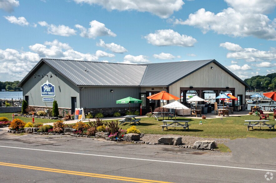 Primary Photo Of 7147 Lake Bluff Rd, Wolcott Restaurant For Sale