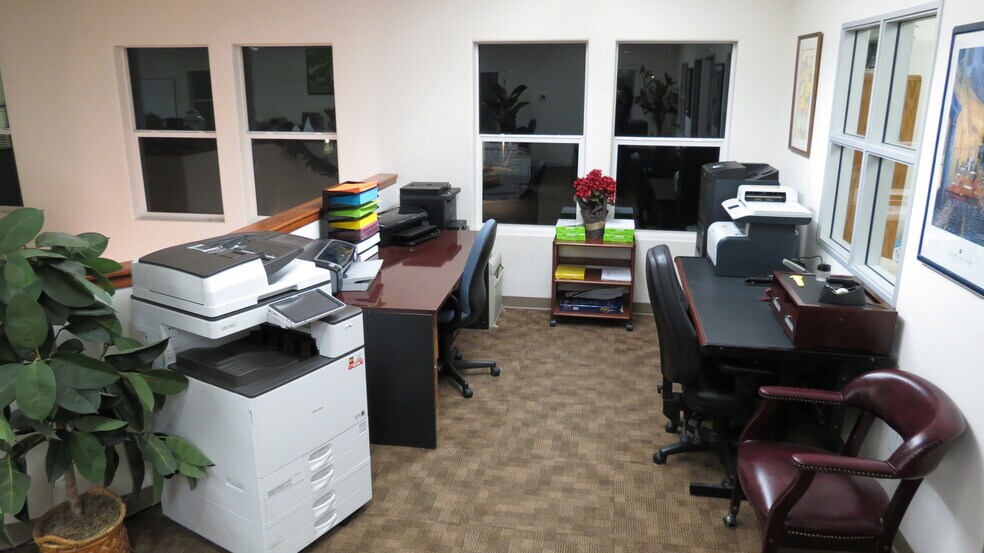 More Photos Of 1925 E Prater Way, Sparks Office For Sale