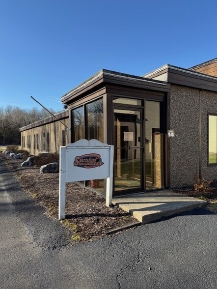 More Photos Of 12 Cork Hill Rd, Franklin Warehouse For Lease