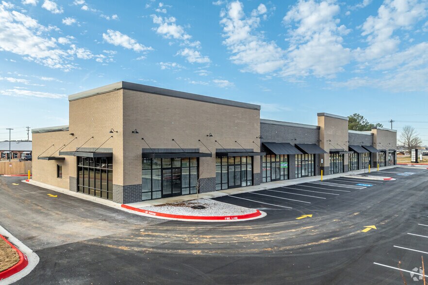 Primary Photo Of 184 South Maestri Road, Tontitown General Retail For Lease