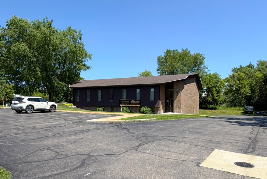 More Photos Of 3 Heritage Oak Ln, Battle Creek Medical For Sale