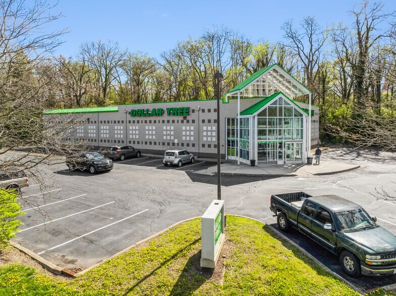 More Photos Of 7541 N Main St, Dayton Drugstore For Sale