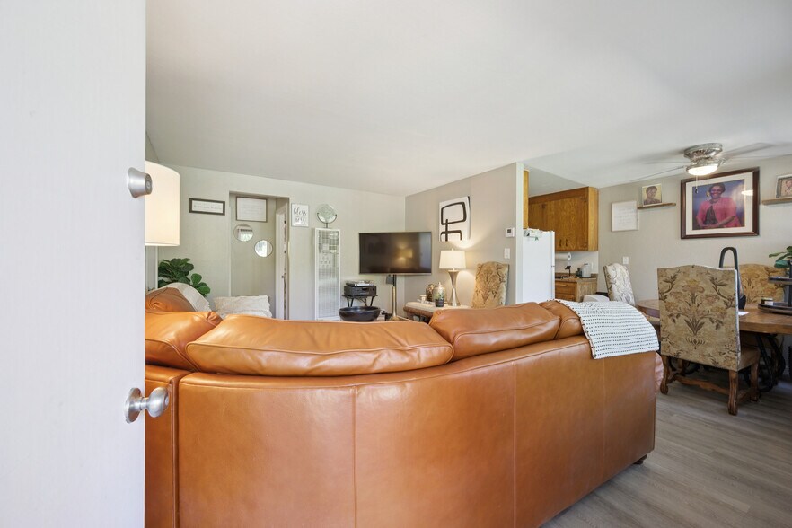 More Photos Of 550 Berry Ave, Hayward Apartments For Sale