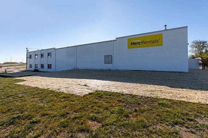 More Photos Of 770 Larsen Ln, Bensenville Unknown For Lease