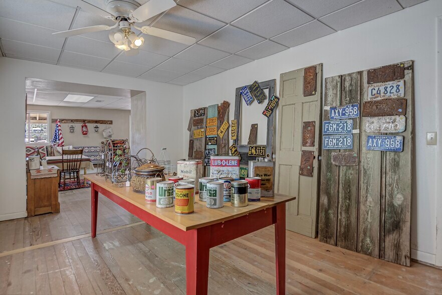 More Photos Of 216 W Main St, Payson General Retail For Sale