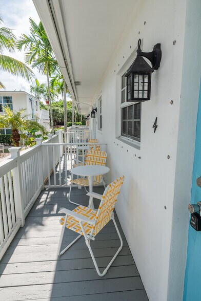 More Photos Of 2502 Tamarind Dr, Hutchinson Island Hotel For Sale