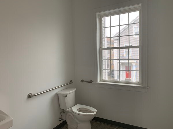 More Photos Of 899 Pleasant St, New Bedford Loft Creative Space For Lease