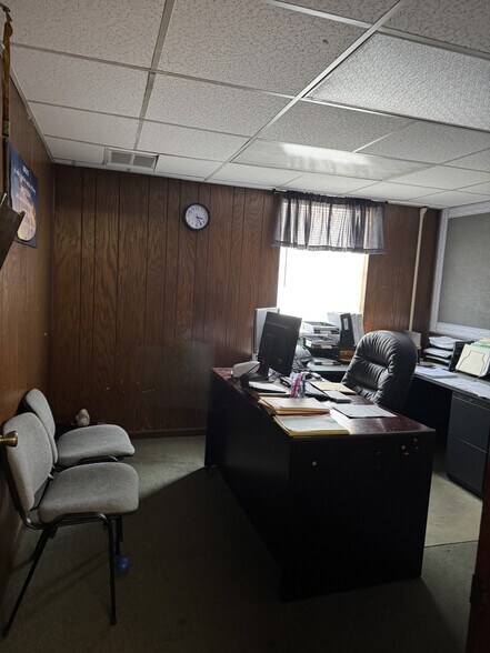 More Photos Of 14439 County Rd 44 Rd, Grand Island Distribution For Lease
