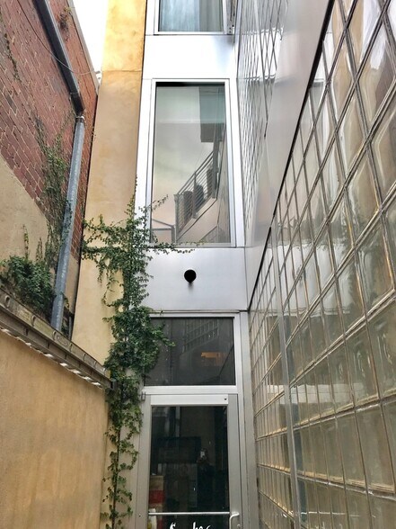 More Photos Of 487 King St, Charleston Loft Creative Space For Sale