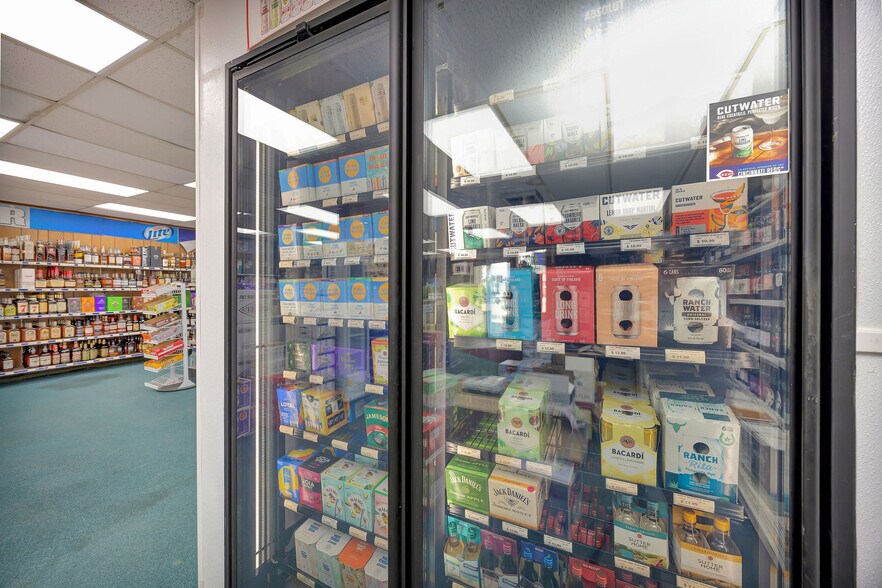 More Photos Of 100 S Brookville Pike, West College Corner Freestanding For Sale