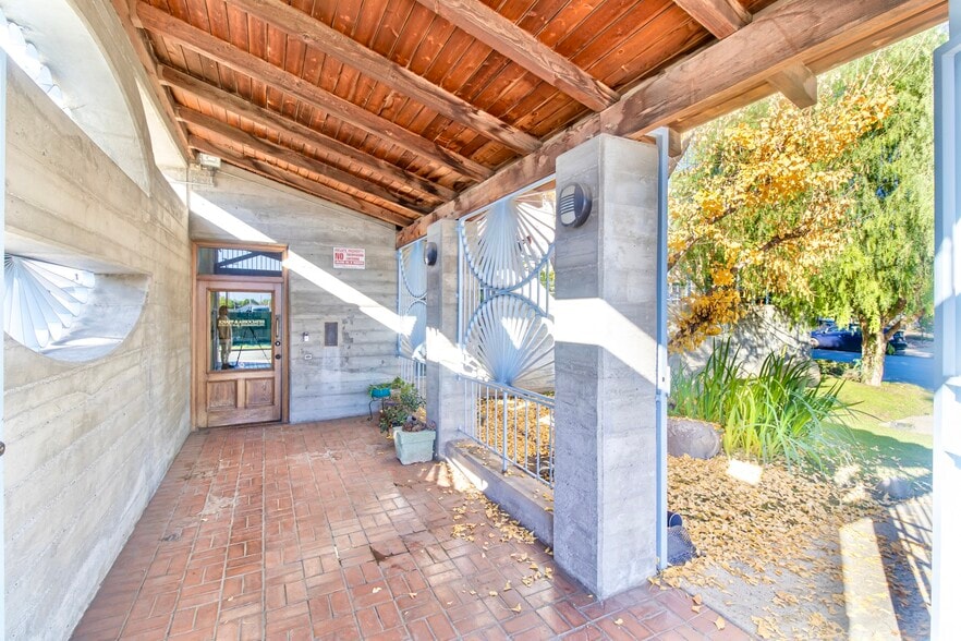 More Photos Of 408 S Stoddard Ave, San Bernardino Office For Sale