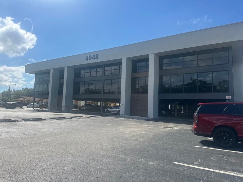 More Photos Of 4048 Evans Ave, Fort Myers Medical For Lease