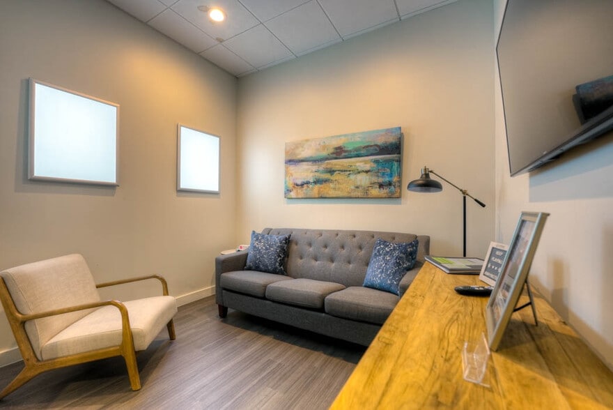 More Photos Of 7010 E Chauncey Ln, Phoenix Medical For Sale