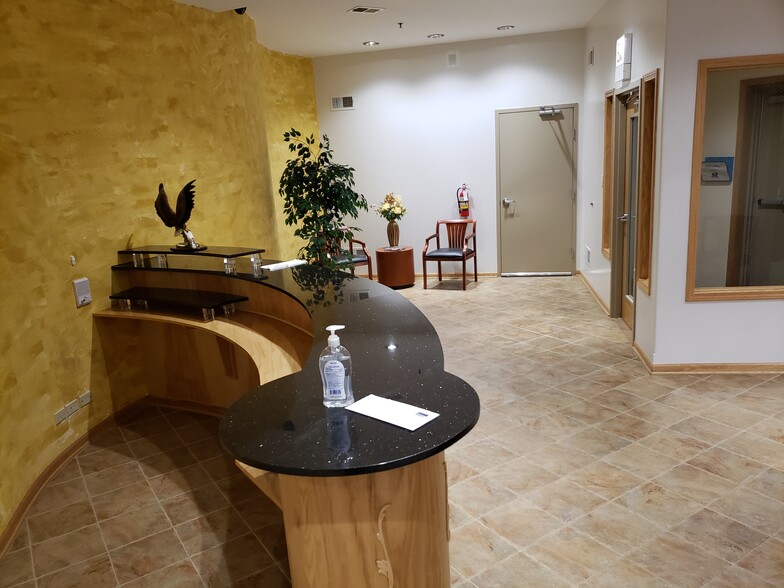 More Photos Of 526 E 114th Pl, Chicago Manufacturing For Lease