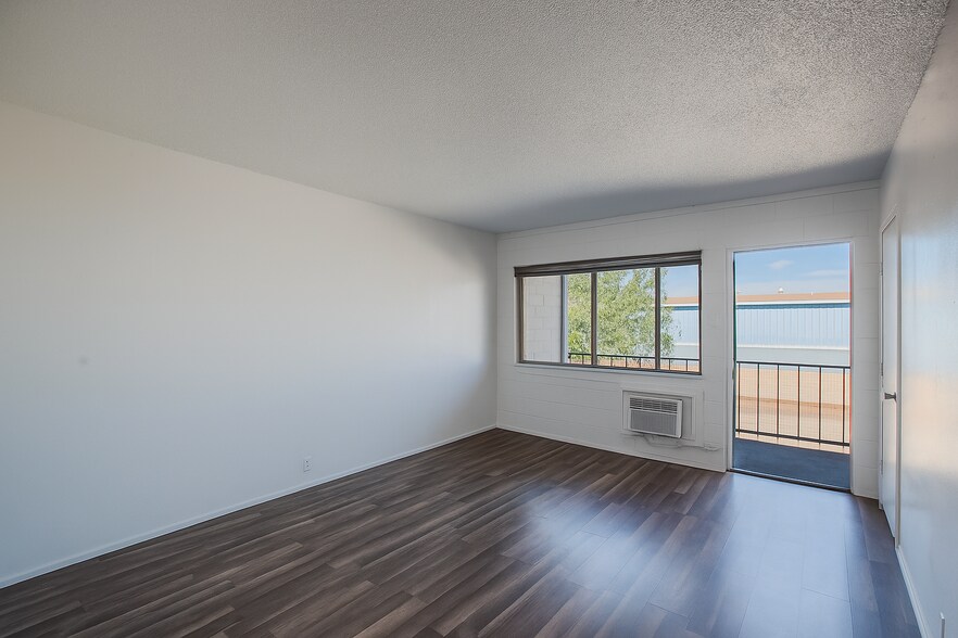 More Photos Of 1220 E Second St, Winslow Apartments For Sale