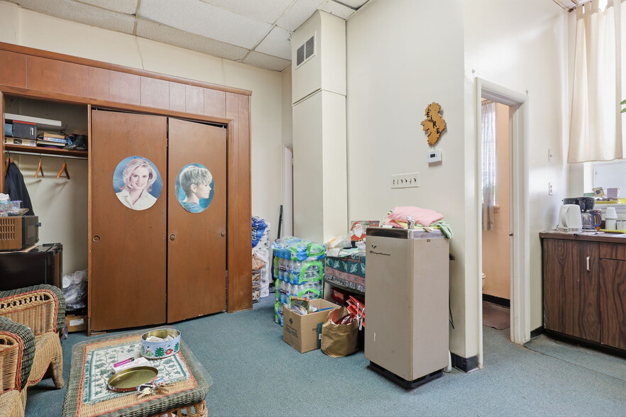 More Photos Of 6933 Ludlow St, Upper Darby Storefront For Sale