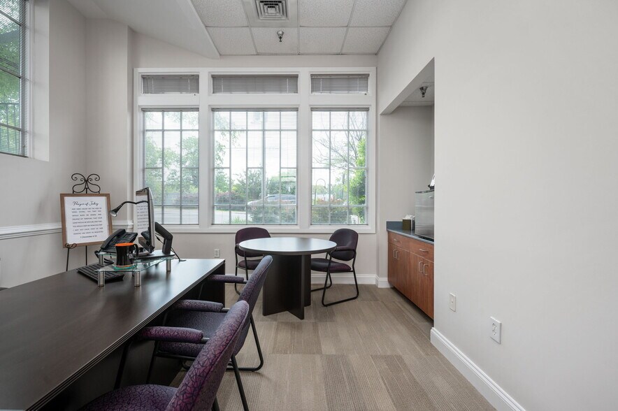 More Photos Of 415-417 Wolfe St, Fredericksburg Medical For Lease