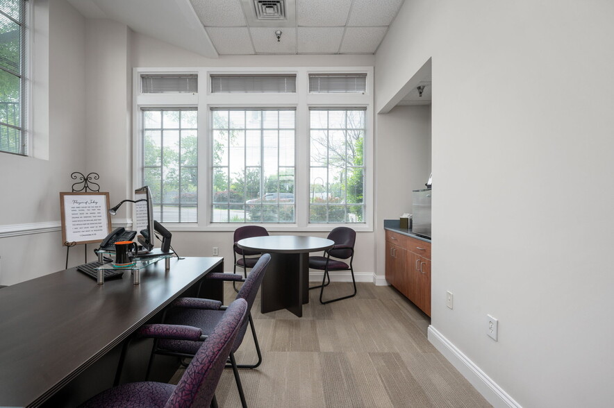 More Photos Of 415-417 Wolfe St, Fredericksburg Medical For Lease