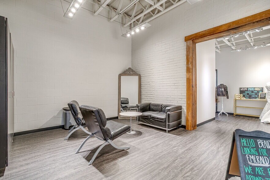 More Photos Of 1201 W Magnolia Ave, Fort Worth Loft Creative Space For Lease