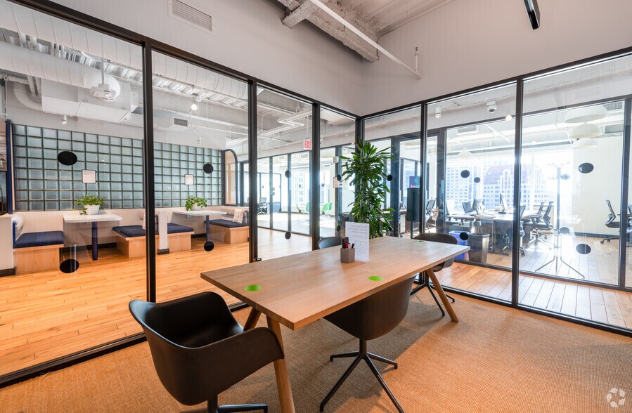 More Photos Of 33 Arch St, Boston Coworking Space