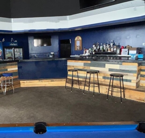 More Photos Of 1647 E 7 Mile Rd, Highland Park Flex For Sale