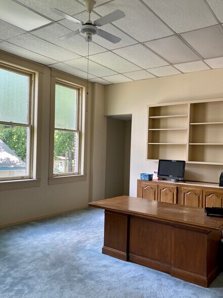 More Photos Of 212 N College Ave, Clarksville Religious Facility For Sale