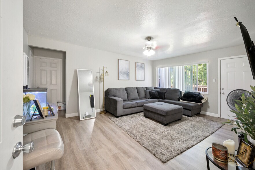 More Photos Of 550 Berry Ave, Hayward Apartments For Sale