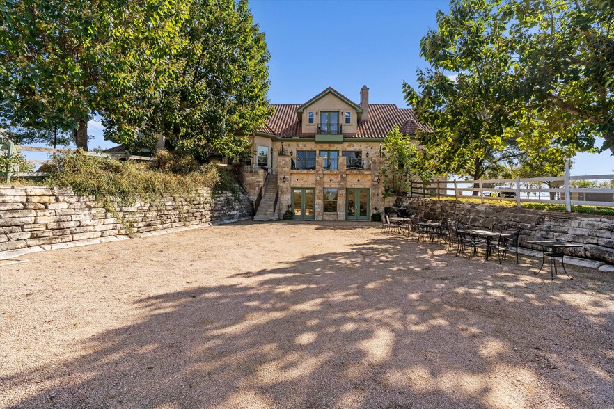More Photos Of 1092 FM 3000, Elgin Specialty For Sale