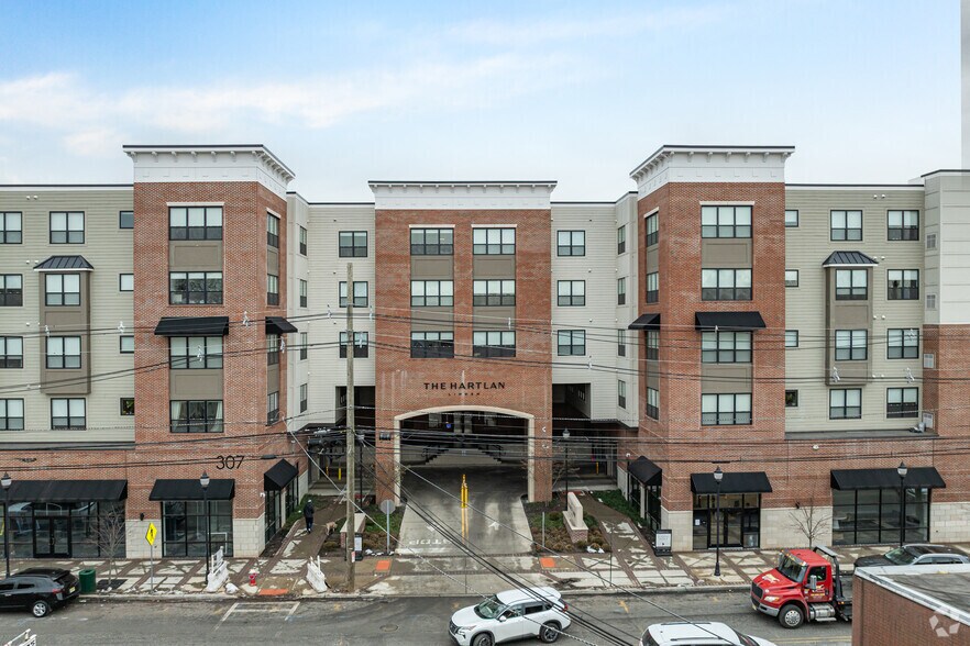 More Photos Of 307 W Elizabeth Ave, Linden Apartments For Lease