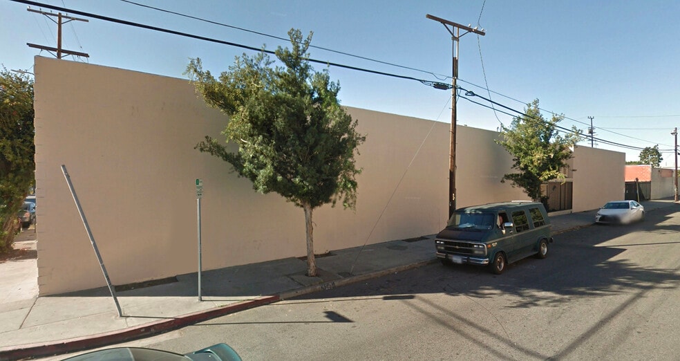More Photos Of 1120 E 14th Pl, Los Angeles Warehouse For Sale