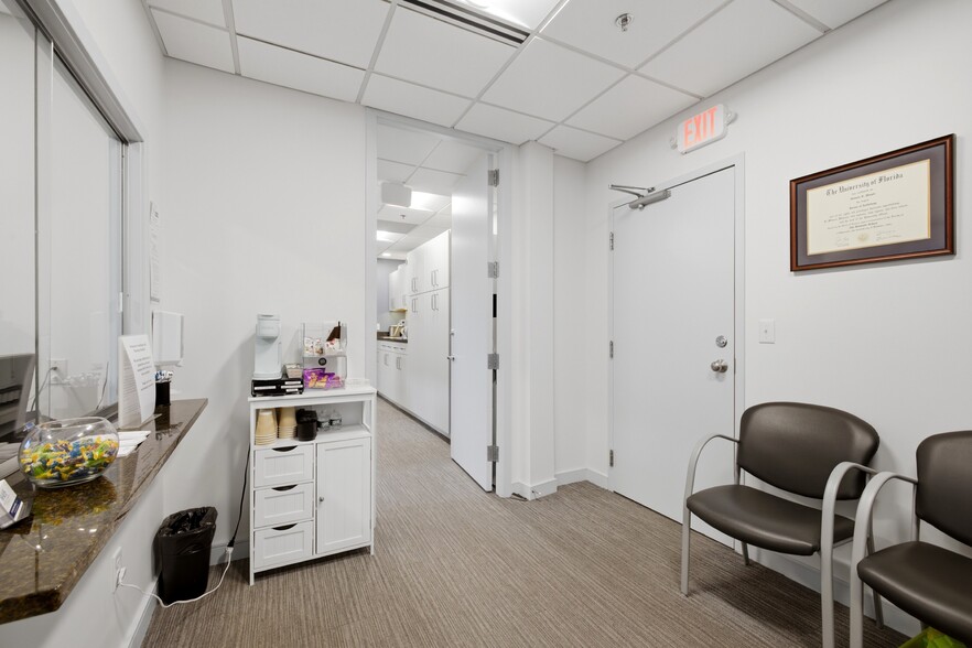 More Photos Of 63 Shore Rd, Winchester Medical For Sale