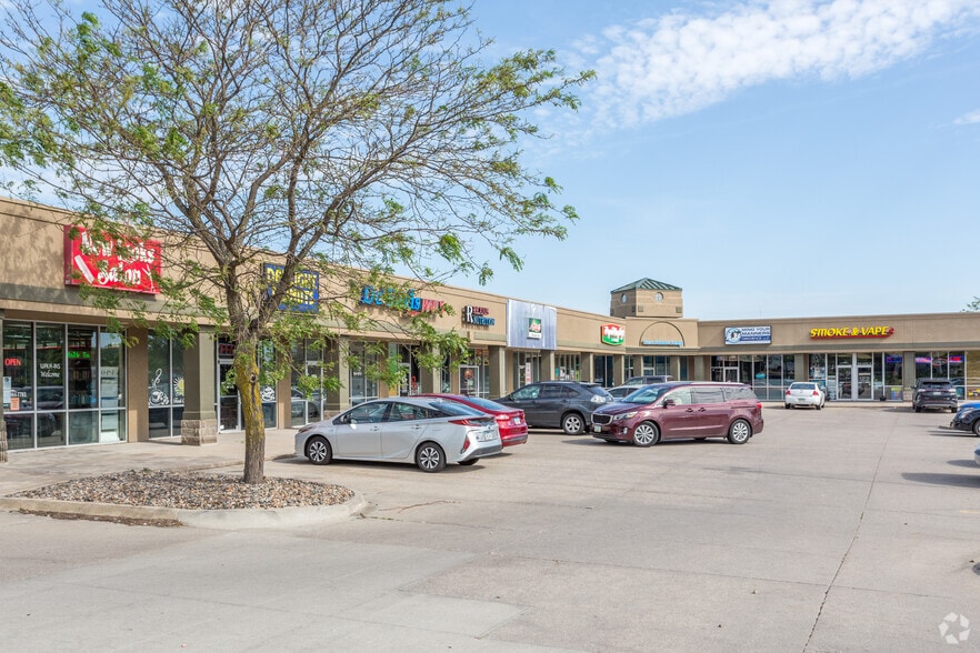 More Photos Of 502 N Ankeny Blvd, Ankeny Health Club For Lease