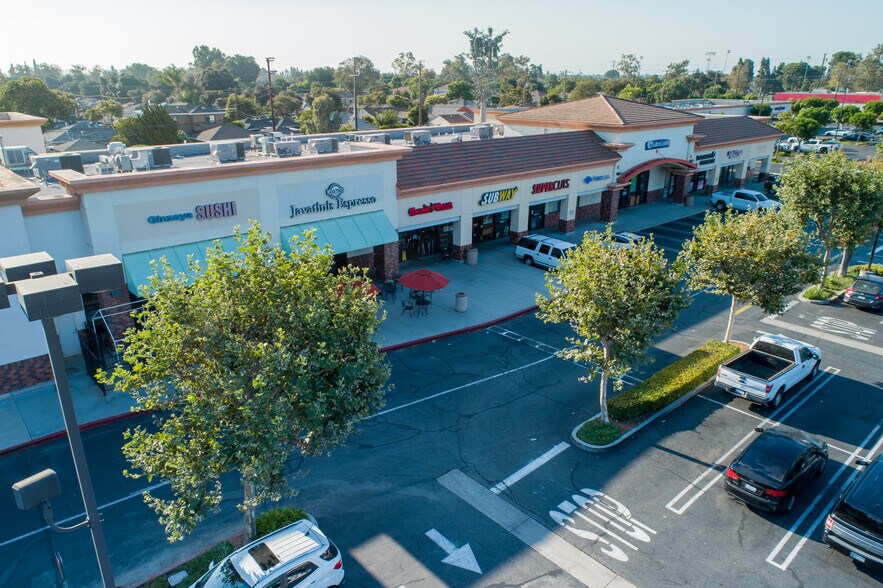 More Photos Of 4126-4280 Woodruff Ave, Lakewood Unknown For Lease
