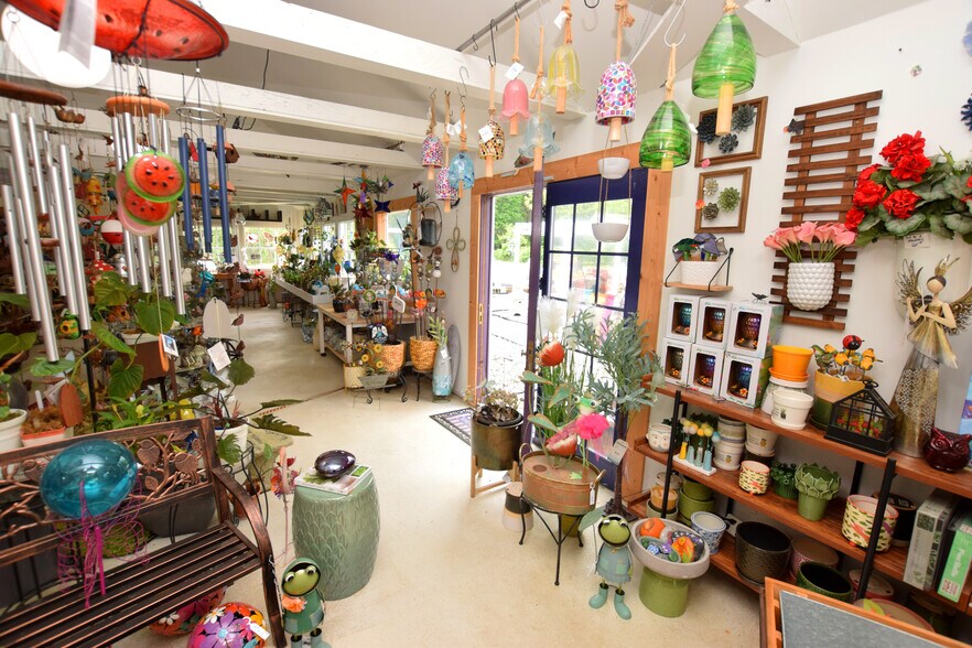 More Photos Of 2398 Grange Hall rd, Holly Land For Sale