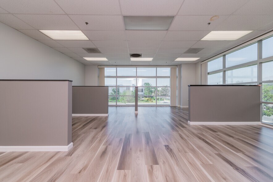 More Photos Of 9201 Charles Smith St, Rancho Cucamonga Warehouse For Lease