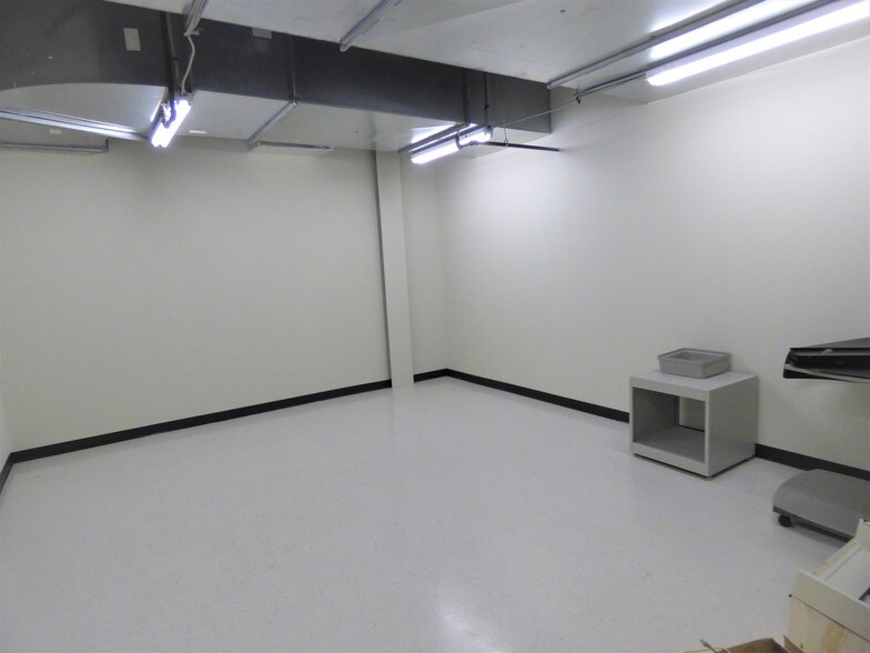 More Photos Of 415 Columbia St, Lafayette Office For Sale