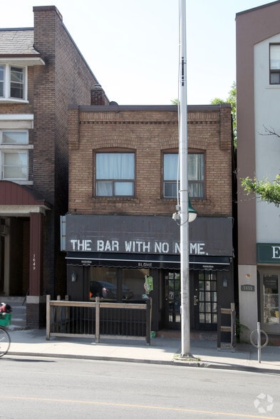 More Photos Of 1651 Bloor St W, Toronto Storefront Retail Residential For Lease