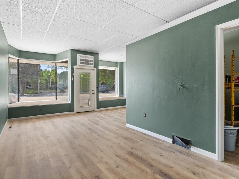 More Photos Of 1410 Washington St, Manitowoc General Retail For Sale