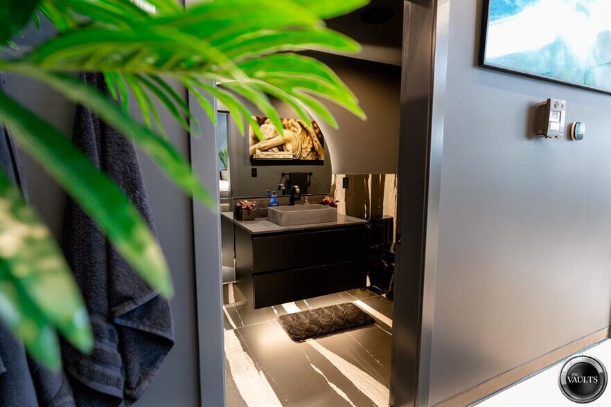 More Photos Of 1750 120 Av NE, Calgary Warehouse For Sale