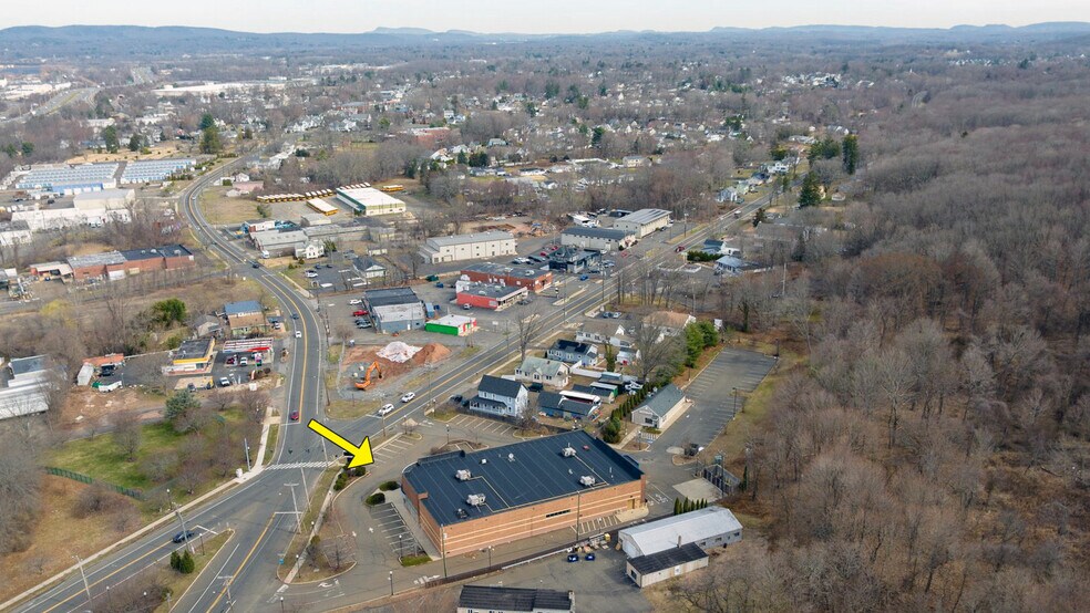 More Photos Of 85 Middletown Ave, North Haven Drugstore For Sale