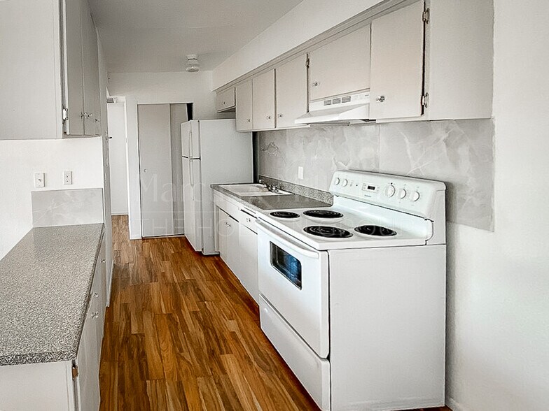 More Photos Of 841 N Bruce St, Las Vegas Apartments For Sale