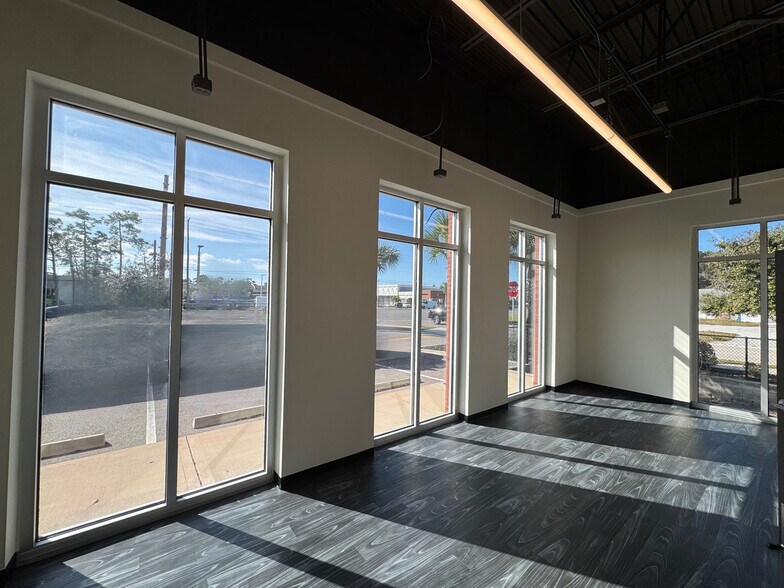 More Photos Of 3483 Clark Rd, Sarasota General Retail For Sale